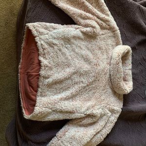 Lululemon pullover turtle neck